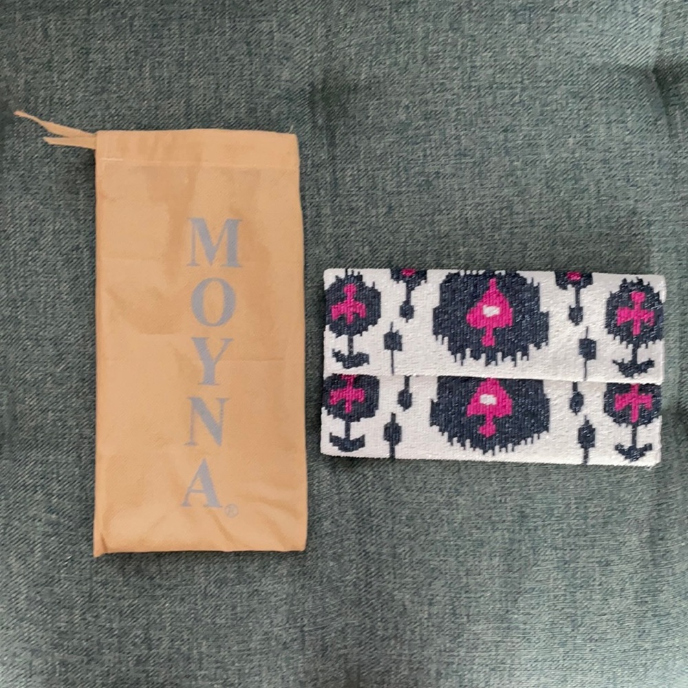NWT | Moyna Beaded Clutch
